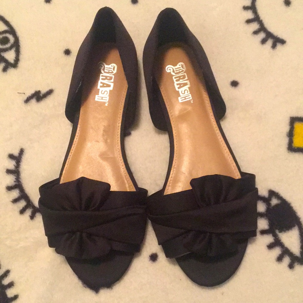 Never worn open toe flats